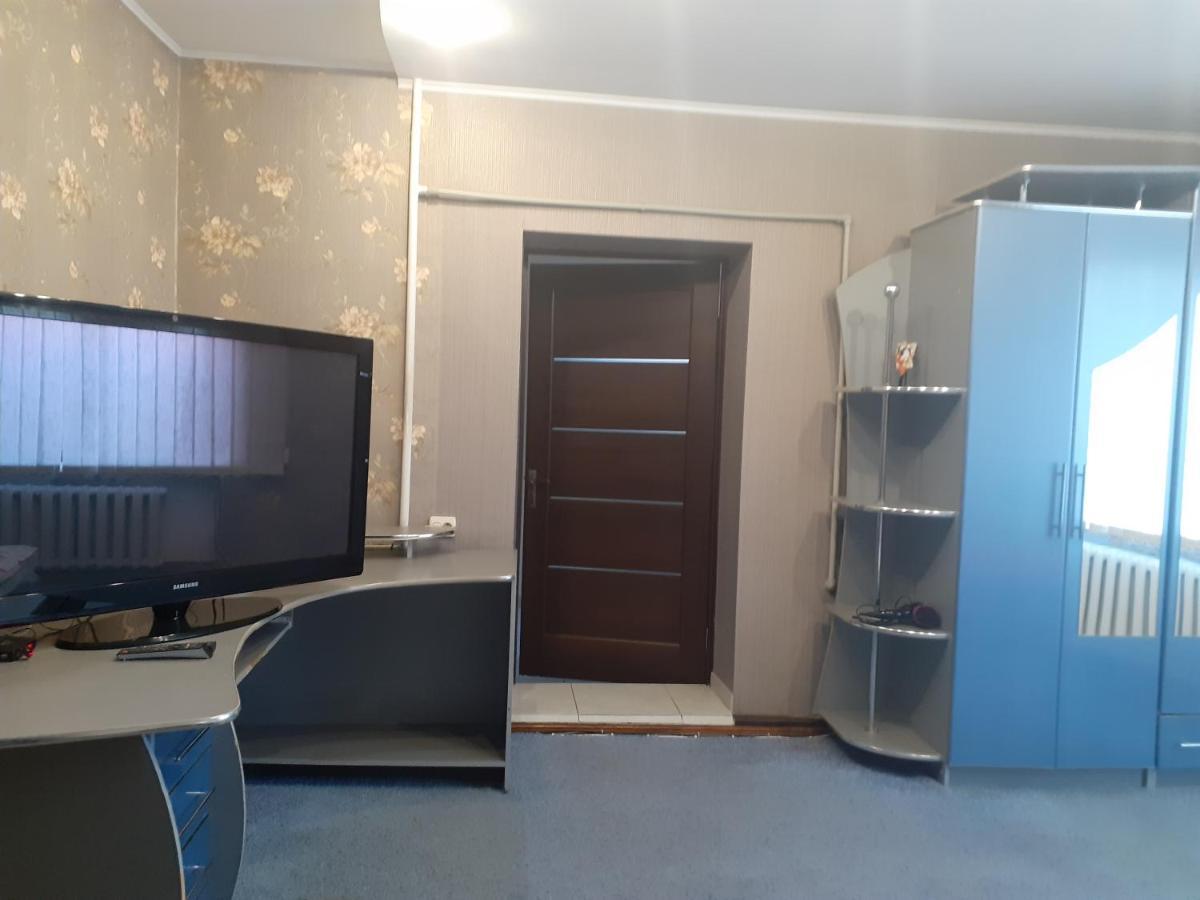 Guest House Viktoria Yaremche Bagian luar foto